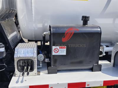 Isuzu NPR combined dredging vehicle