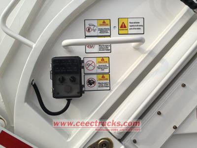 HOWO 8cbm waste compaction truck