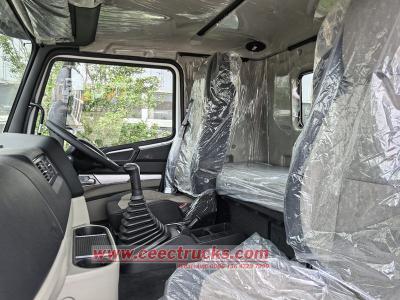 Sinotruk 6wheeler service truck crane