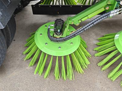 ISUZU 240HP garbage road sweeper truck